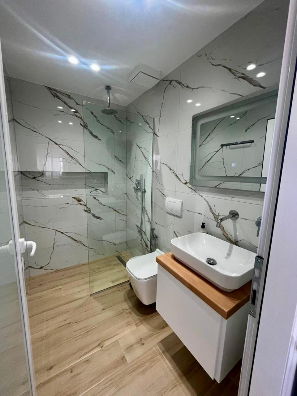 Eno Appartement *